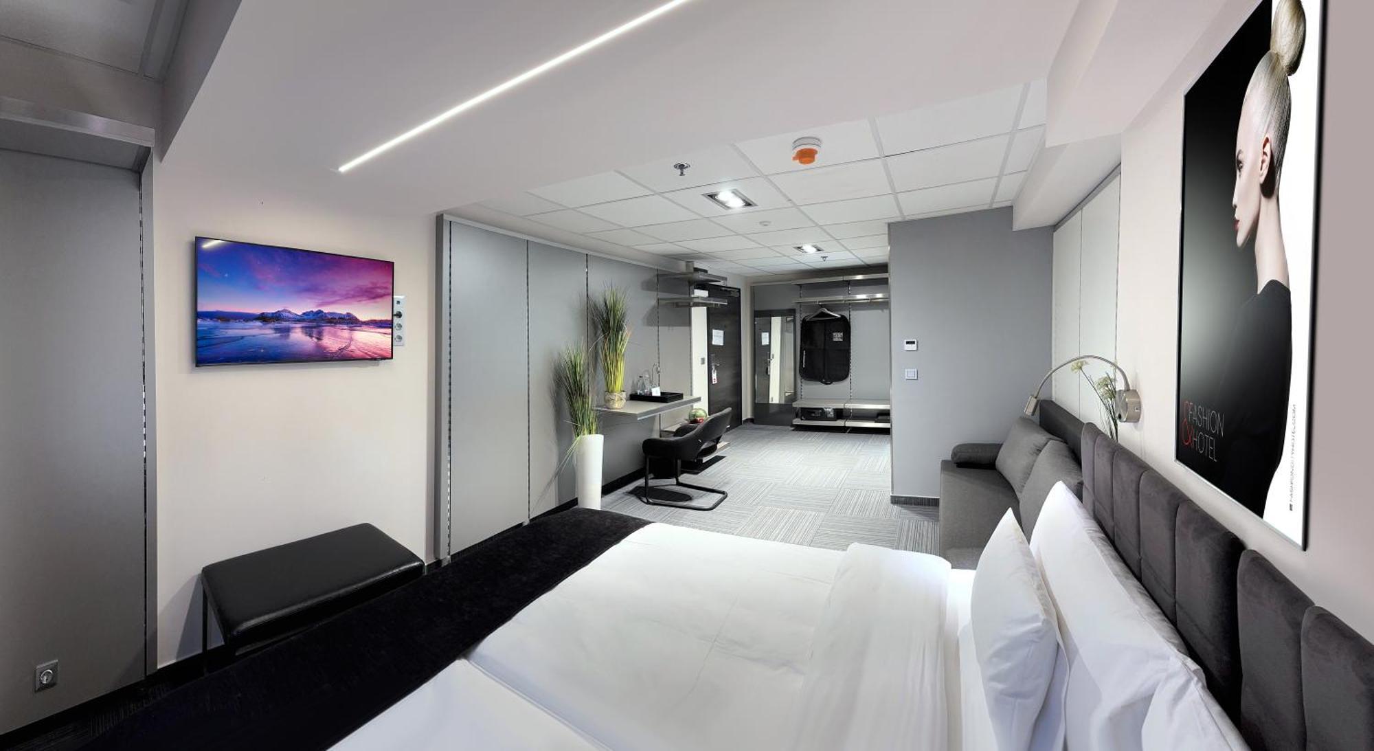 Fashion City Hotel Superior Budapest Exterior foto