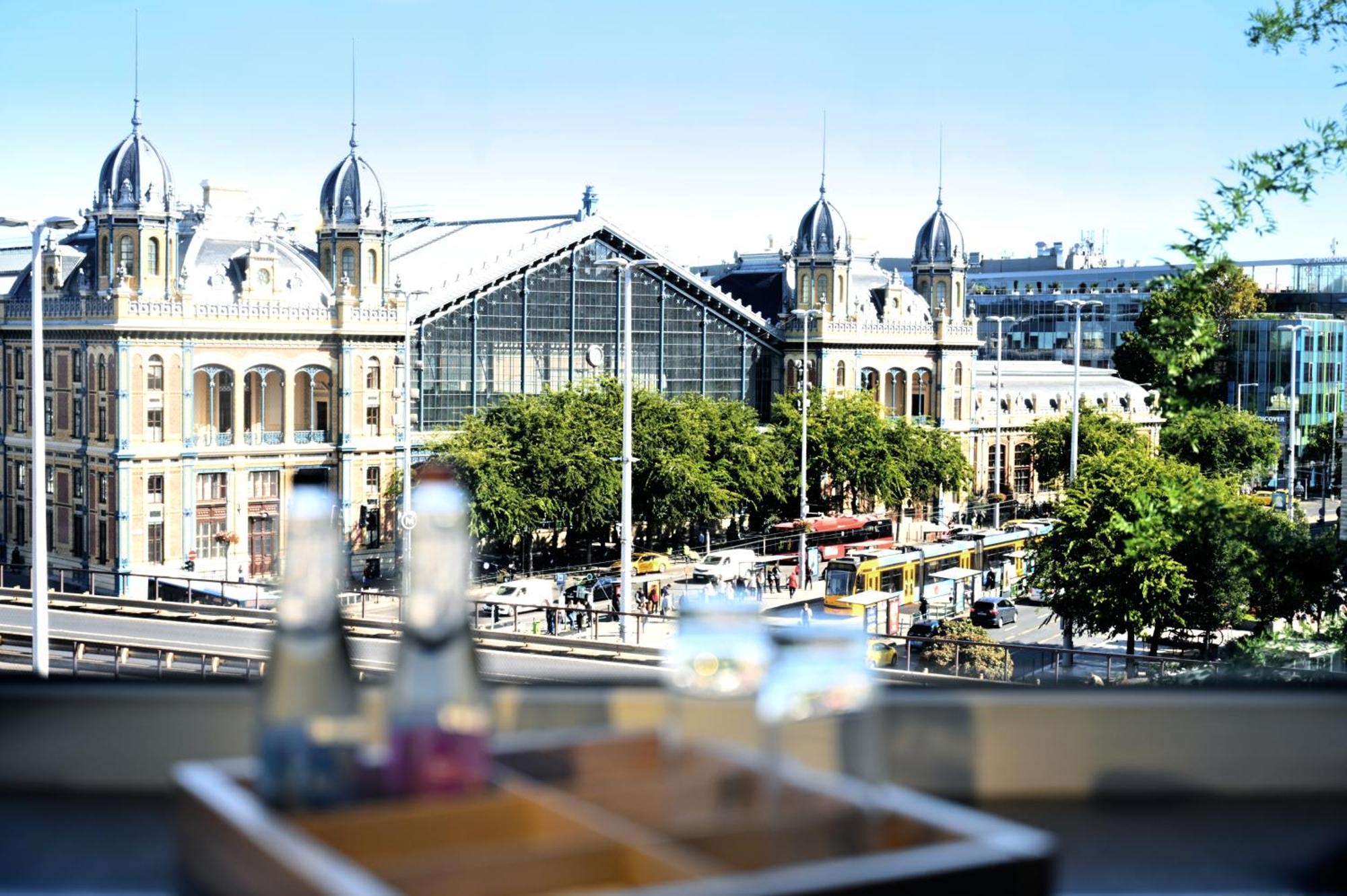 Fashion City Hotel Superior Budapest Exterior foto